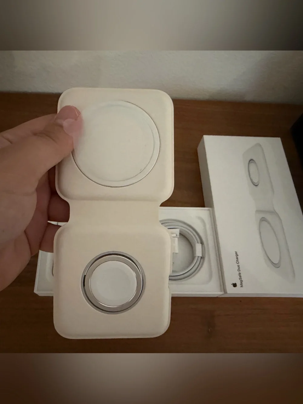 Apple MagSafe Duo Charger - White